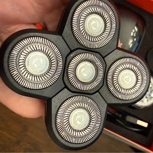 freebird Flex Series Shaving Kit - Electric Rotary Men’s Shaver New - Picture 6 of 10